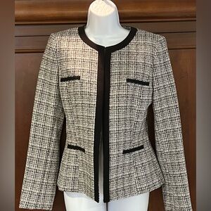 Tahari sz 4 Black White plaid boucle suit separate lined jacket coat NEW!